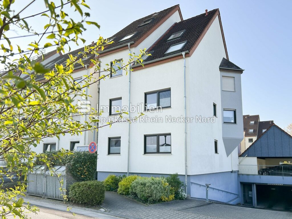 Straßenansicht