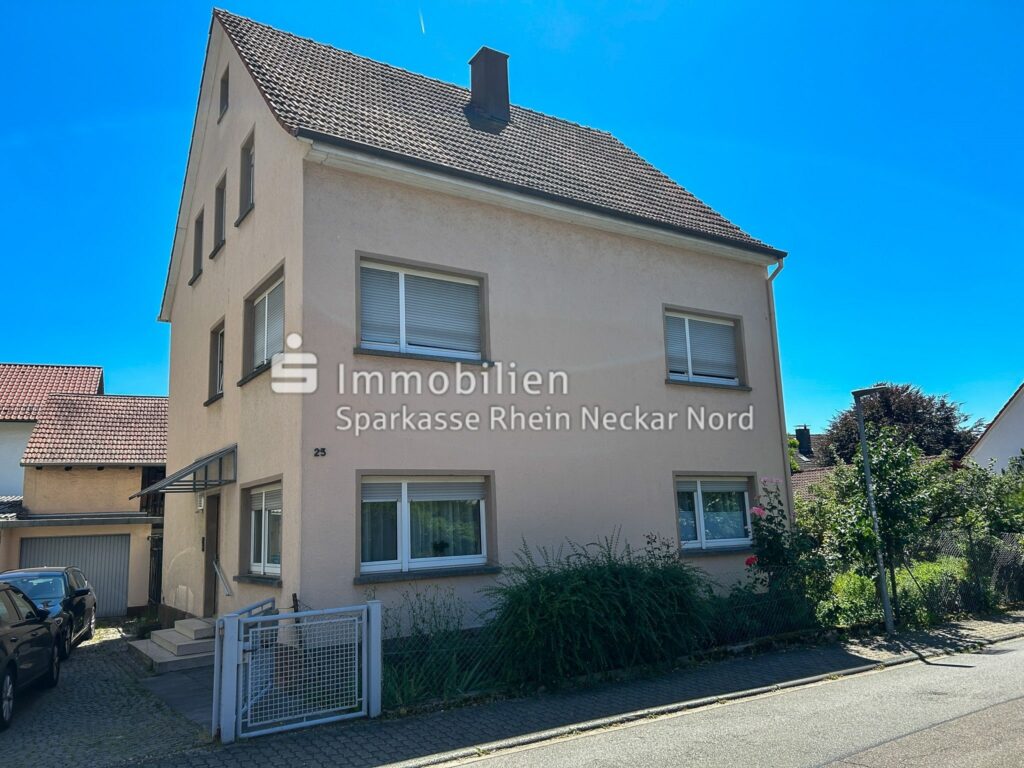 Straßenansicht des Hauses