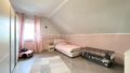 großes geräumiges Kinderzimmer