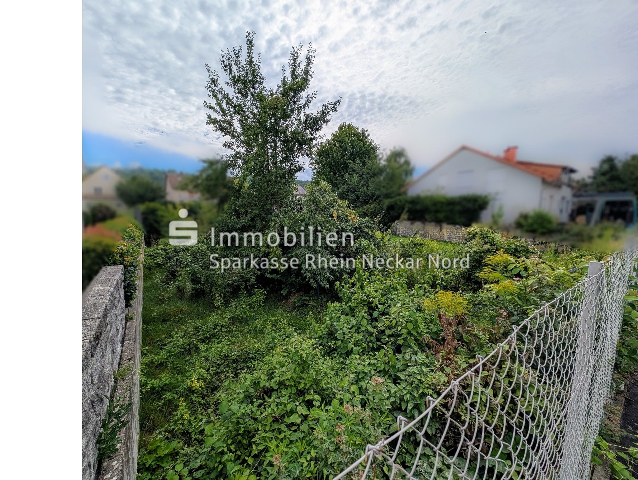 Eingezäuntes Grundstück