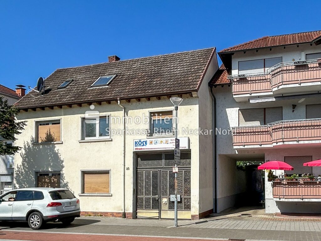 Straßenansicht