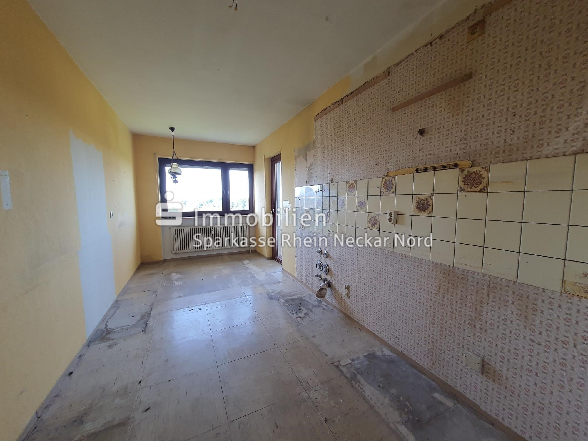 Küche mit Essbereich