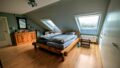 Schlafzimmer DG