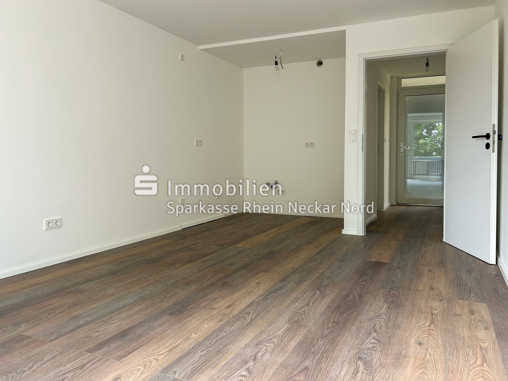 Zimmer und Küchenbereich