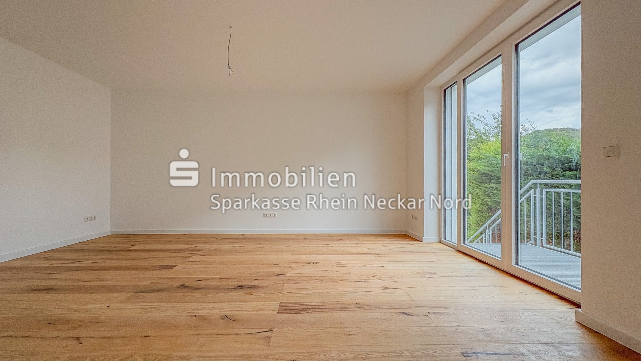 Wohn-Esszimmer + Gartenzugang