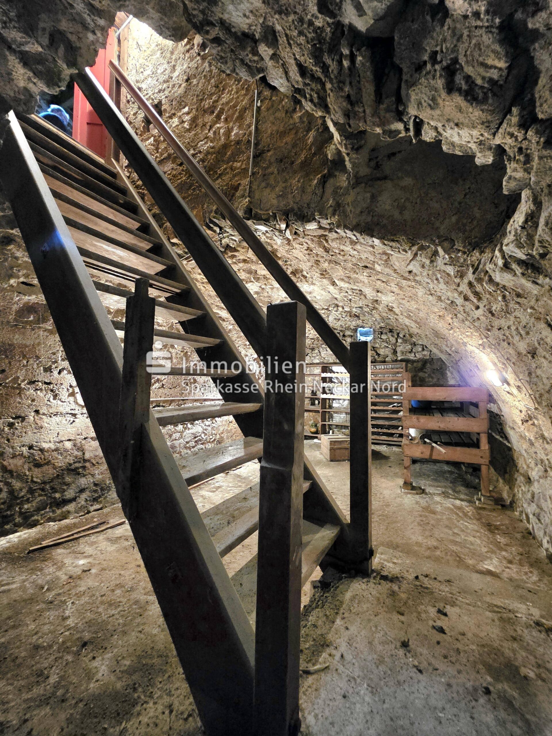 Gewölbekeller in der Scheune