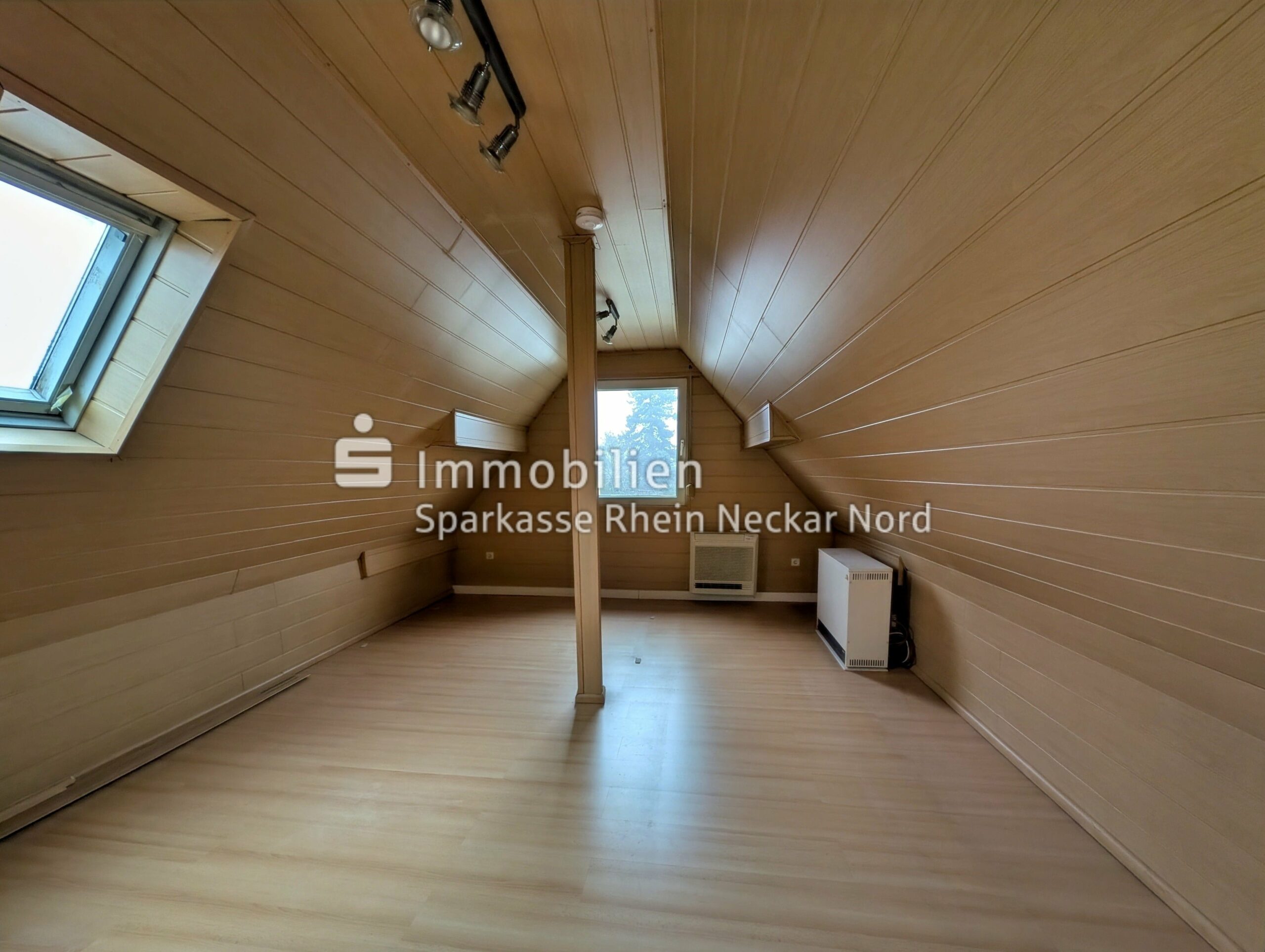 Zimmer im Dachgeschoss