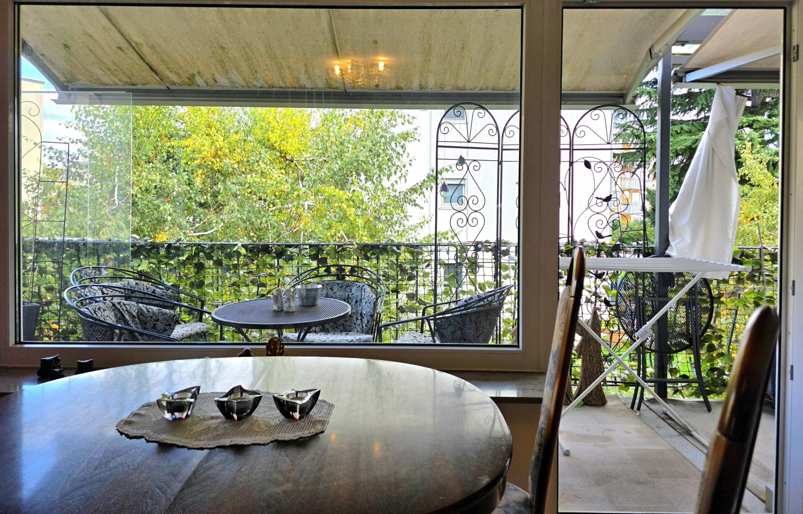 Aussicht auf den Balkon