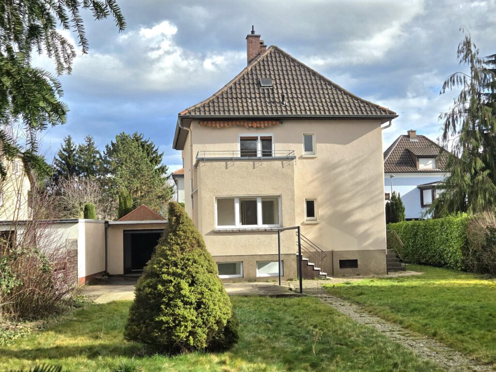 Hausansicht Gartenseite