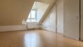 Spitzboden DG-Wohnung rechts